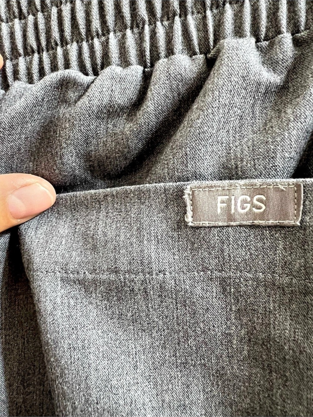 FIGS Graphite scrub set - Picture 3 of 7